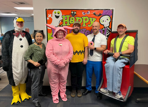 about_0014_Group-Costume